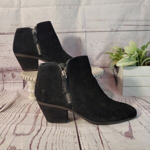 Frye Judith Black Suede Double Zip Bootie Size 8.5M